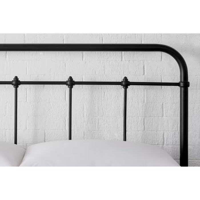 Dorley Farmhouse Black Metal King Bed (81.10In W. X 53.54 in H.)