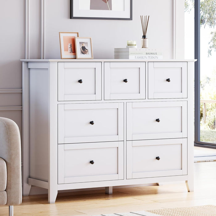 White Contemporary Seven Drawer Dresser For Bedroom