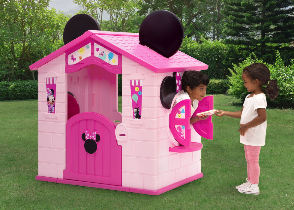 Disney Minnie Mouse Plastic Indoor,Outdoor Playhouse with Easy Assembly