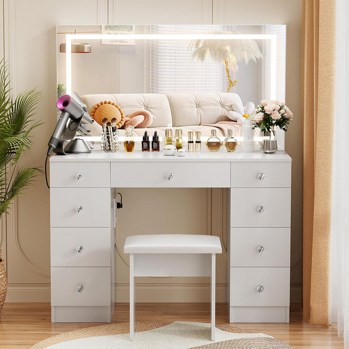 White Vanity Table With Illuminated Mirror Drawers