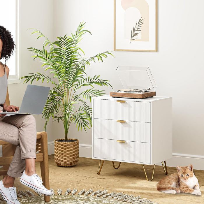 3 Drawer Dresser for Bedroom, 27.6" Modern Storage Dresser, White