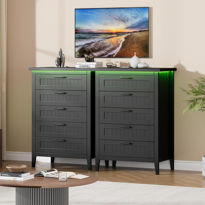 5 Drawer Dresser for Bedroom with Charging Station and LED Lights, Farmhouse 44.9" Tall Chest of Dresser with Large Storage, Rubst Wood Construction for Living Room, Hallway & Entryway, Black