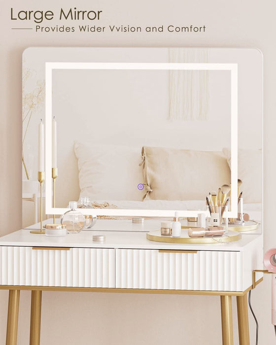 Luxurious White Vanity Desk with Ornamental Accents Luxurious White Vanity Desk with Ornamental Accents