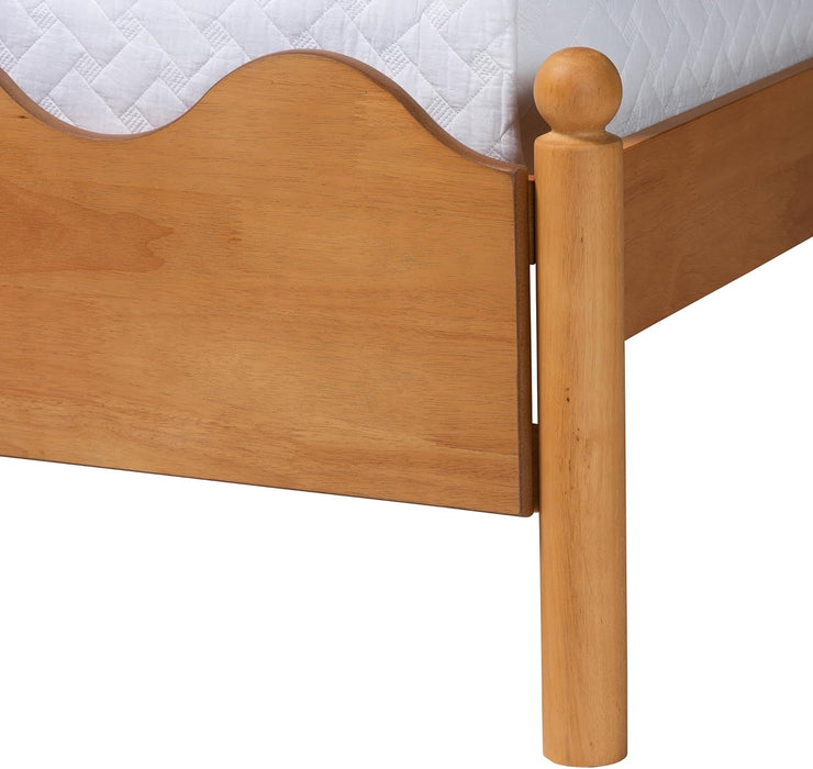 Malaya Modern Oak Brown Wood Queen Platform Bed with Scalloped Edges
