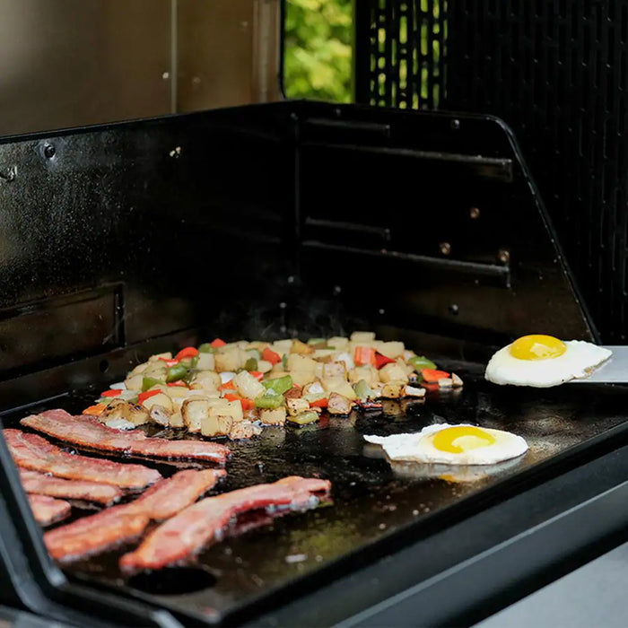 Gravity Series 800 Digital Wifi Charcoal Grill, Griddle and Smoker in Black