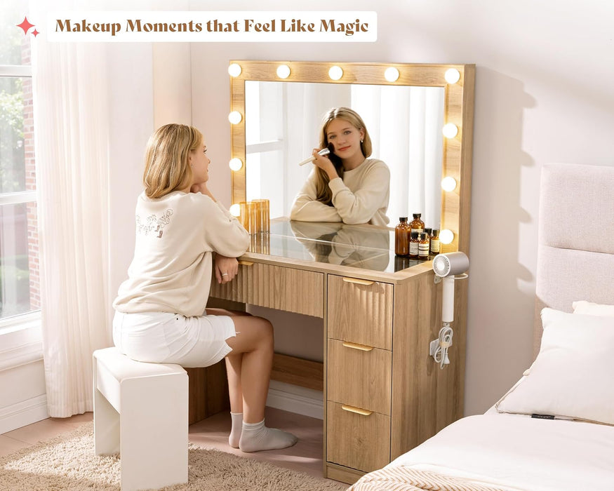 36InchesWide Fluted Vanity Desk With Premium Mirror