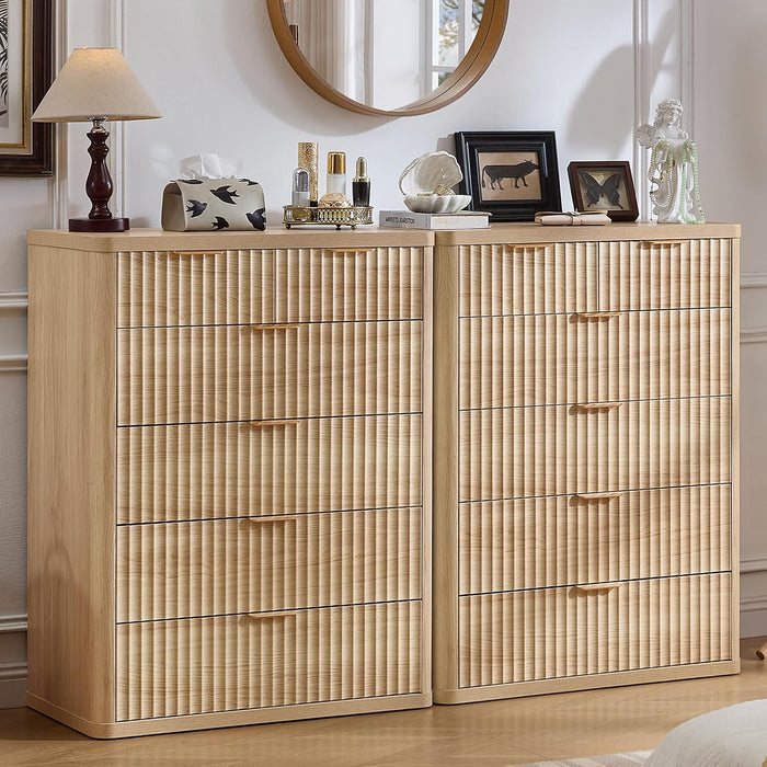 Farmhouse Fluted 6 Drawers Dresser for Bedroom, 42" Tall Modern Chest of Drawers with Curved Profile Design & Metal Handle,Natural Wood Drawer Organizer for Bedroom