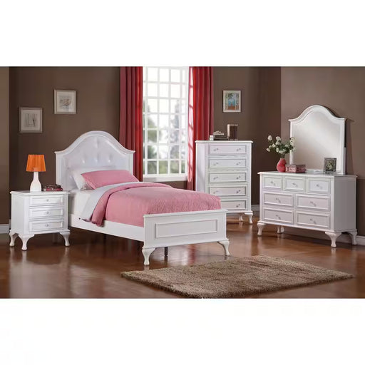 Jenna 7-Drawer White Dresser with Mirror