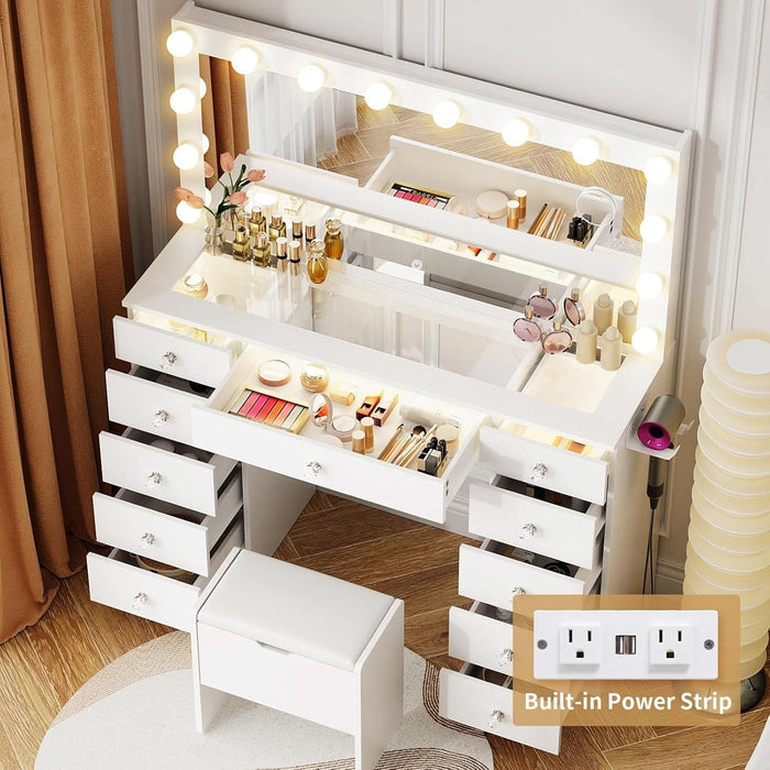 White Makeup Vanity With Illuminated Mirror Drawers