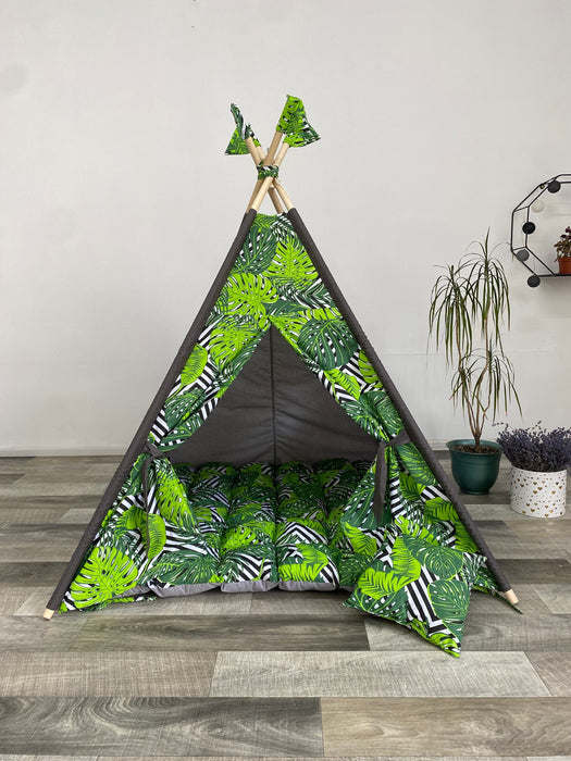 Safari Animals Cotton Indoor Playhouse, Jungle Teepee Tent