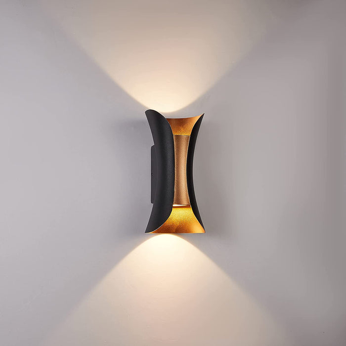 Modern LED Waterproof Outdoor Wall Lamp