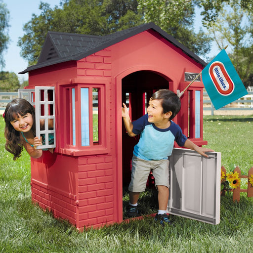 Cape Cottage Playhouse, Red