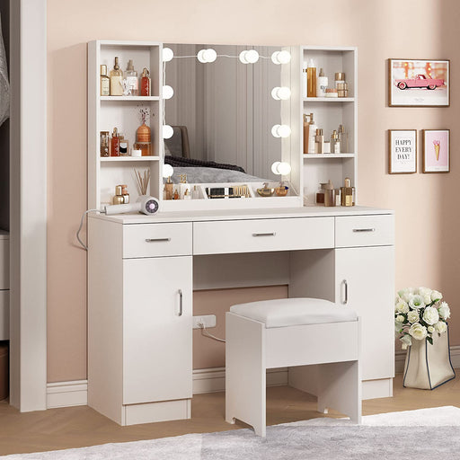 White Vanity Set with Drawers and Cabinets