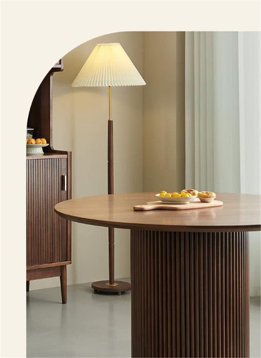 Round Solid Wood Dining Table (Brown)